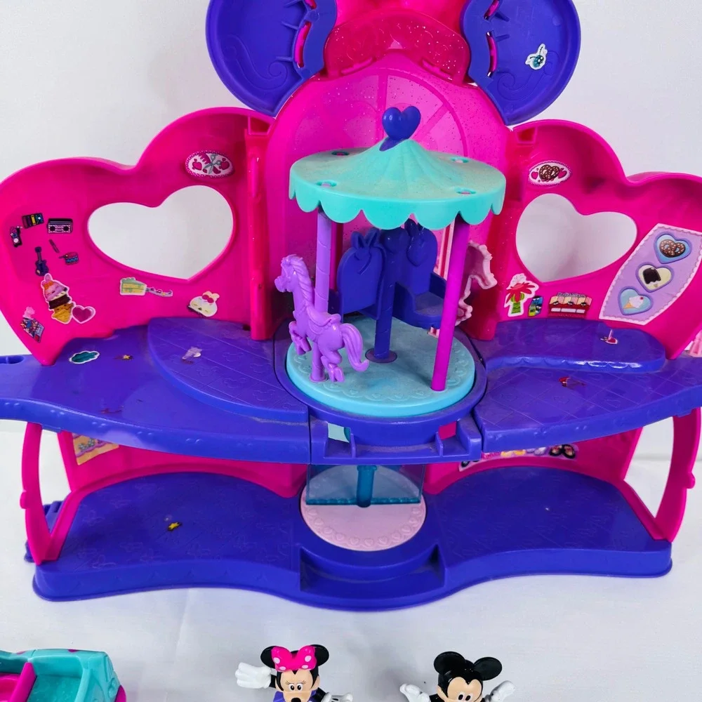 Disney Minnie Mouse Fabulous Shopping‎ Mall w/ Car and figures